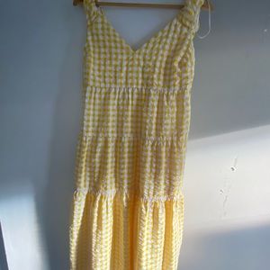 Old Navy  Women dress size 8